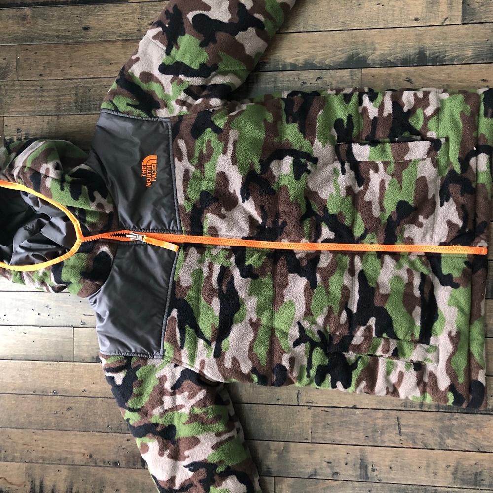 Boys North Face reversible coat